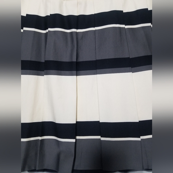 LOFT Pleated White, Grey and Black Midi Skirt Size 12 - Picture 5 of 9